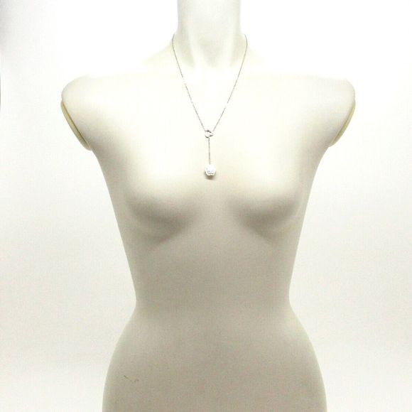 Auth Chanel Camellia 18K White Gold #106945C16B - Picture 2 of 7